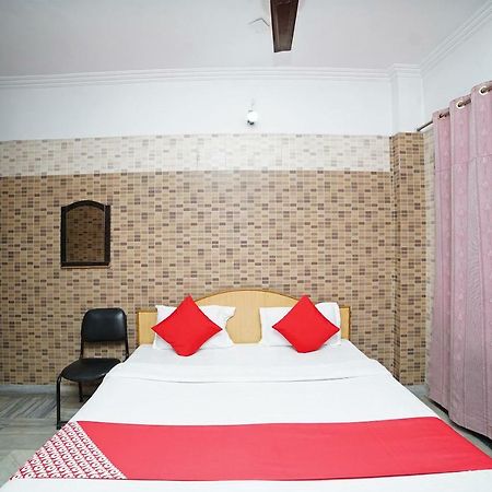 Oyo 39543 Hotel Kk Pantnagar Zewnętrze zdjęcie