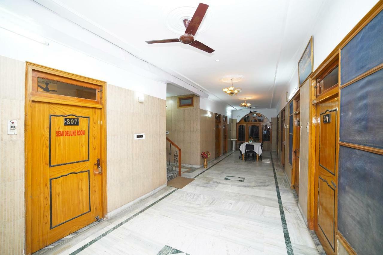 Oyo 39543 Hotel Kk Pantnagar Zewnętrze zdjęcie