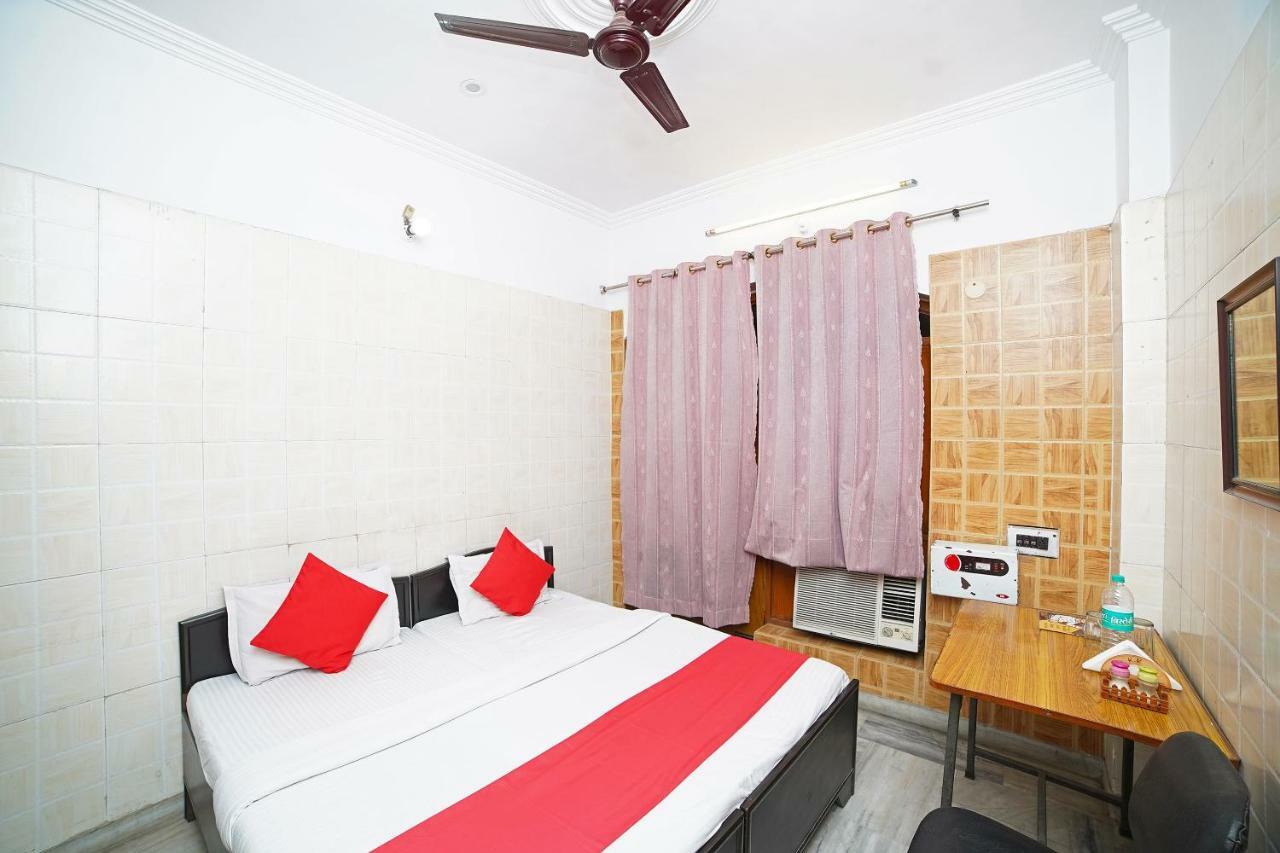 Oyo 39543 Hotel Kk Pantnagar Zewnętrze zdjęcie