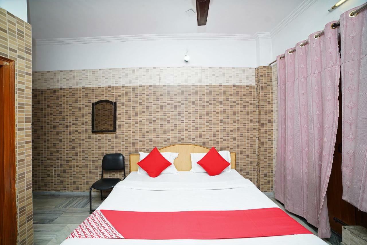 Oyo 39543 Hotel Kk Pantnagar Zewnętrze zdjęcie