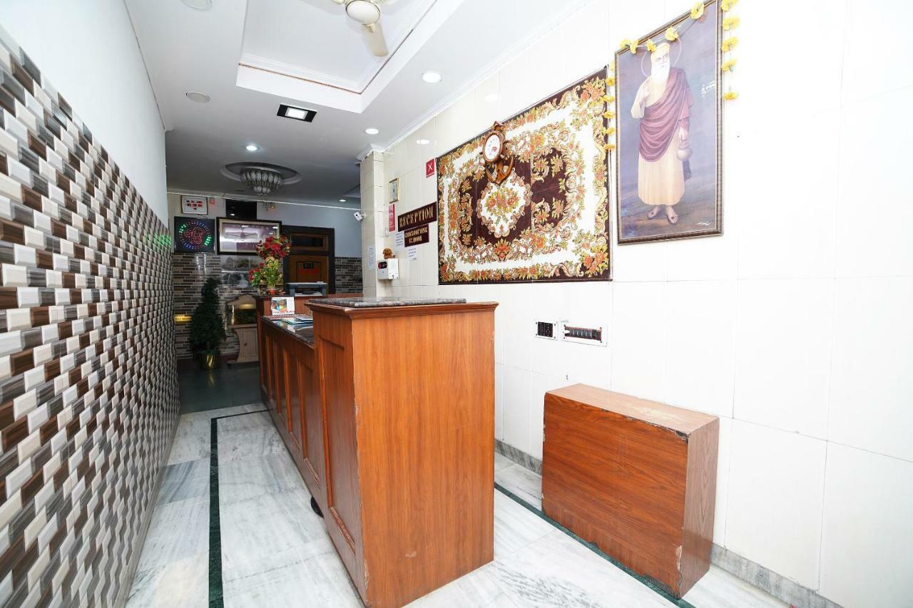 Oyo 39543 Hotel Kk Pantnagar Zewnętrze zdjęcie