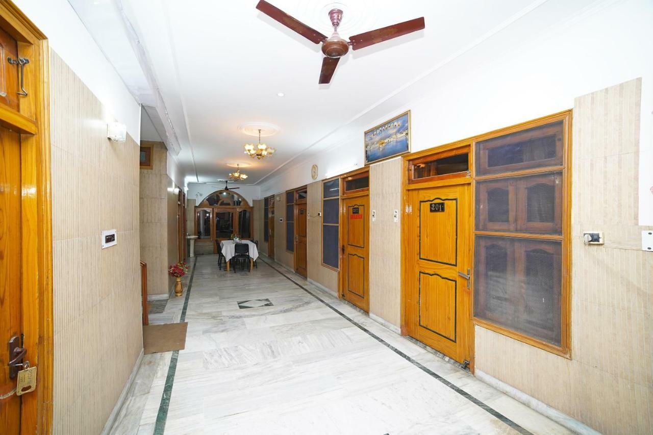 Oyo 39543 Hotel Kk Pantnagar Zewnętrze zdjęcie