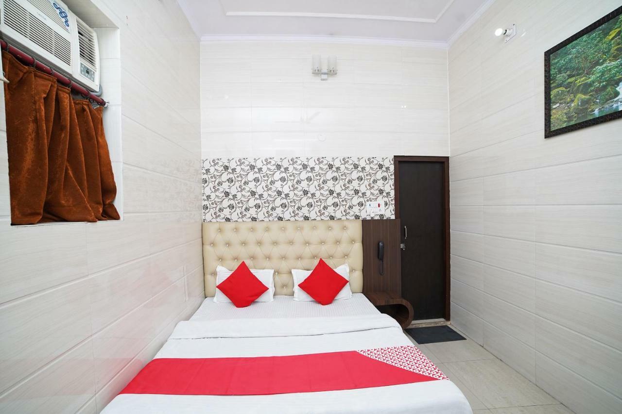 Oyo 39543 Hotel Kk Pantnagar Zewnętrze zdjęcie