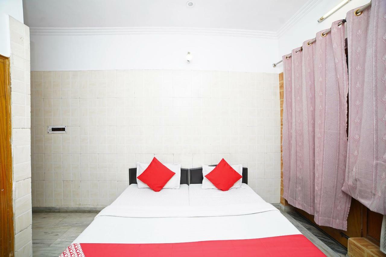 Oyo 39543 Hotel Kk Pantnagar Zewnętrze zdjęcie