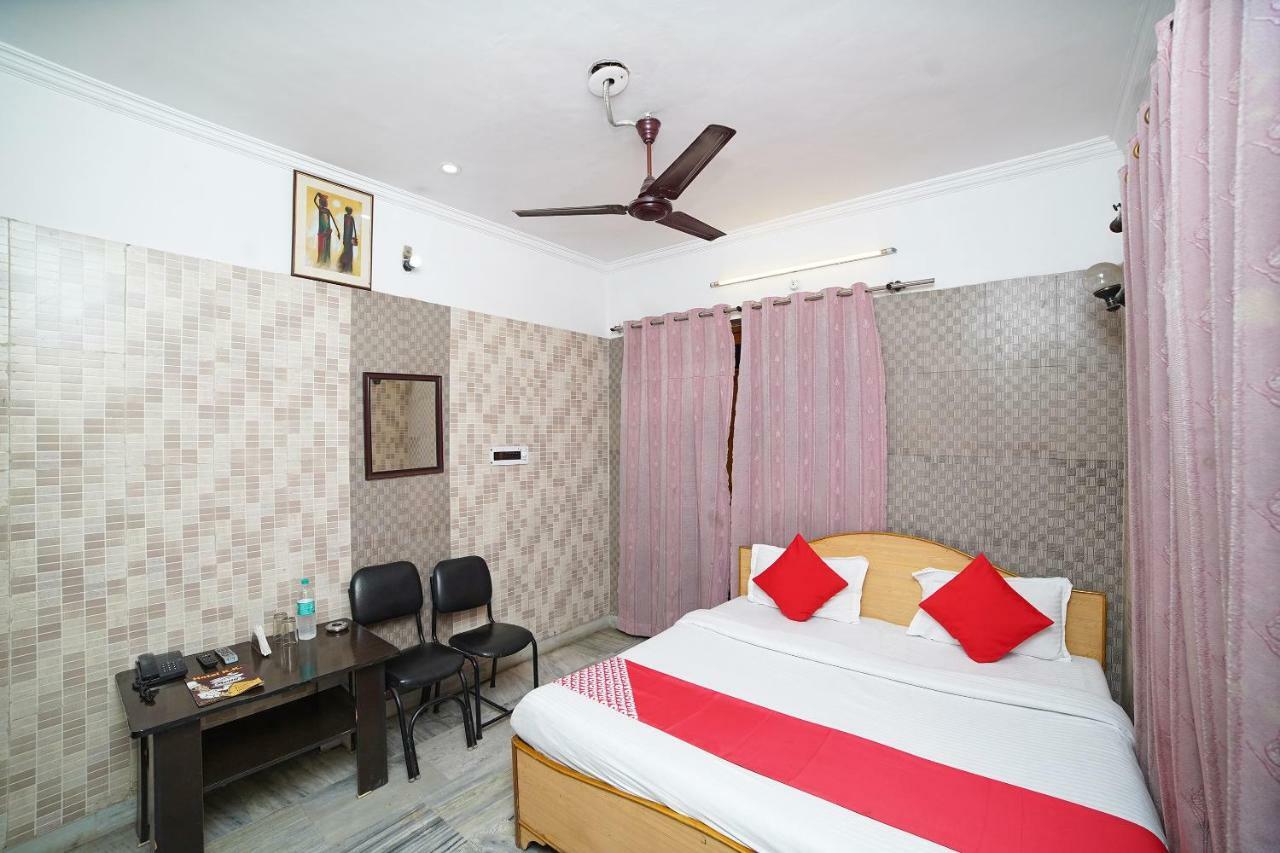 Oyo 39543 Hotel Kk Pantnagar Zewnętrze zdjęcie