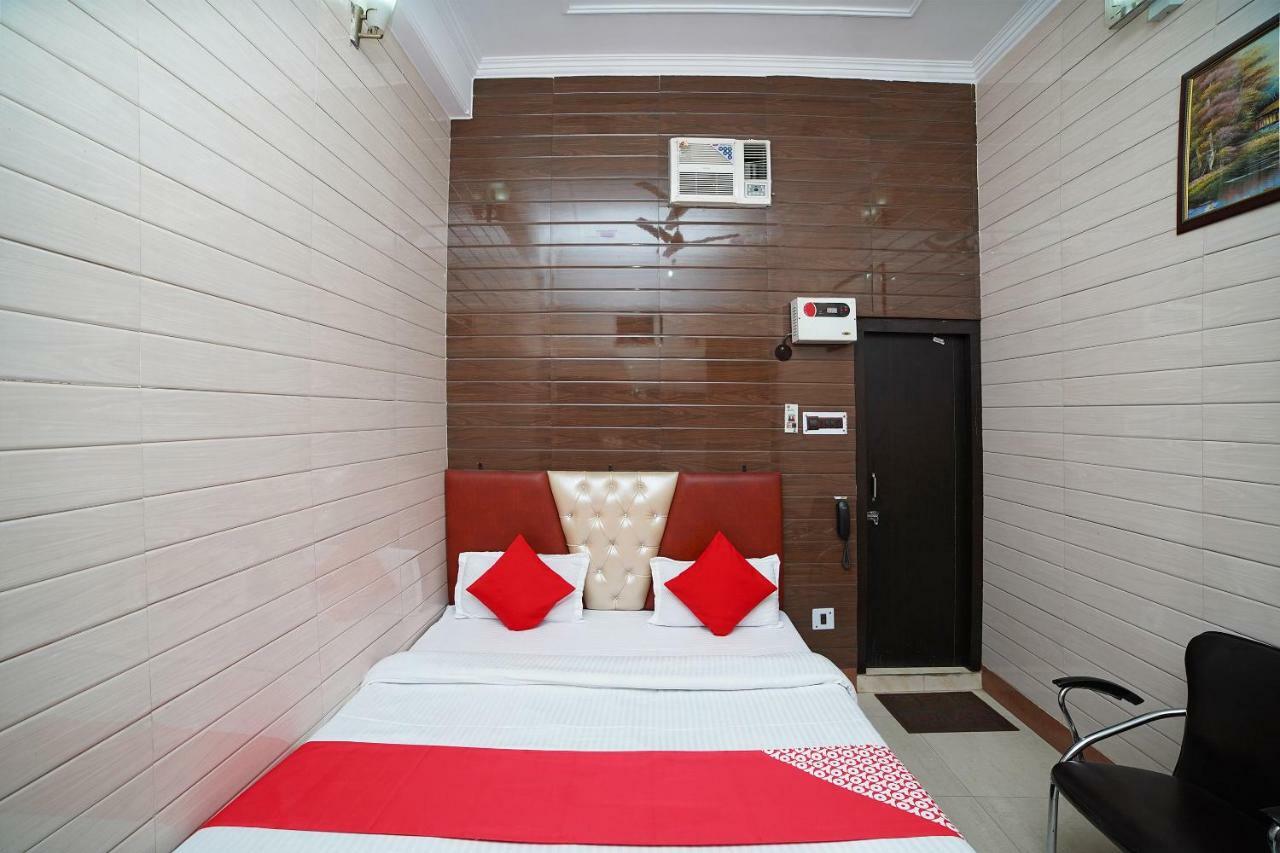 Oyo 39543 Hotel Kk Pantnagar Zewnętrze zdjęcie