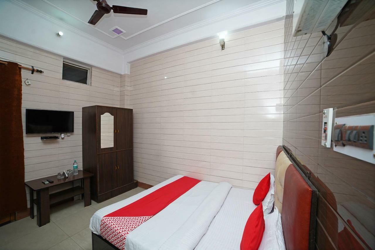 Oyo 39543 Hotel Kk Pantnagar Zewnętrze zdjęcie